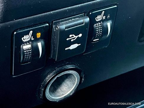 Used 2018 Toyota Sienna SE Premium image 17