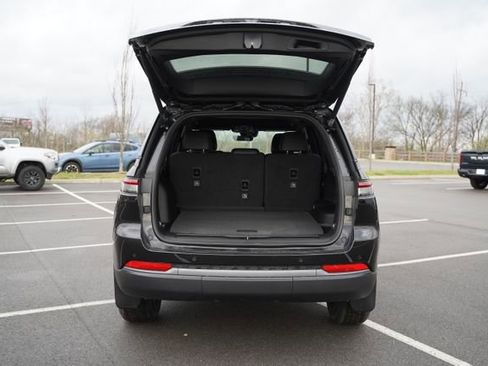 New 2026 Jeep Grand Cherokee Altitude image 15