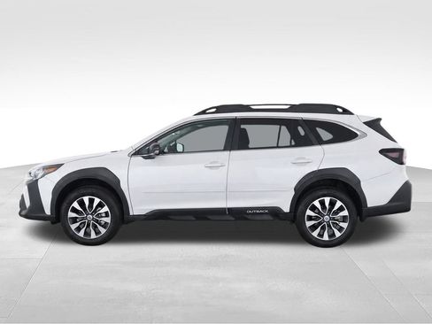 Certified 2024 Subaru Outback Limited AWD/4WD image 9