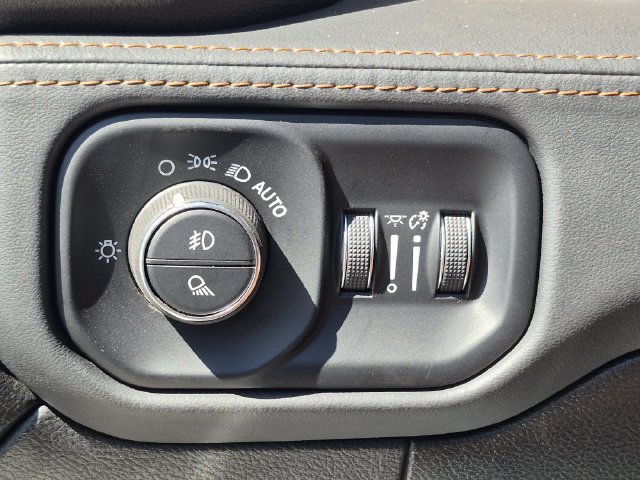 Certified 2024 RAM 3500 Limited w/ Towing Technology Group AWD/4WD image 9