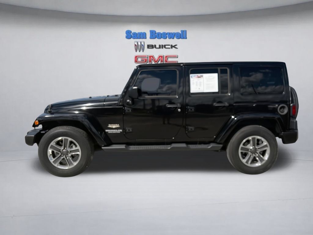 Used 2015 Jeep Wrangler Unlimited Sahara w/ Connectivity Group AWD/4WD image 6