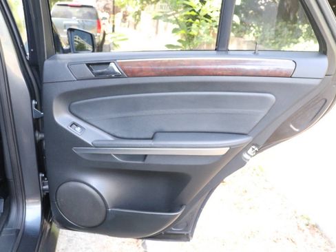 Used 2011 Mercedes-Benz ML 350 2WD image 46