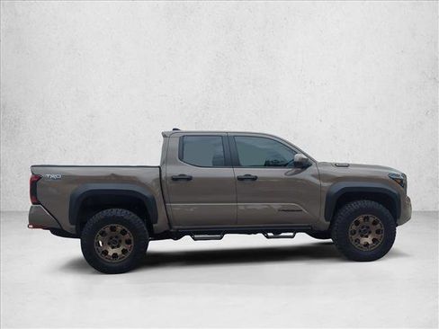 Certified 2026 Toyota Tacoma TRD Off-Road AWD/4WD image 4