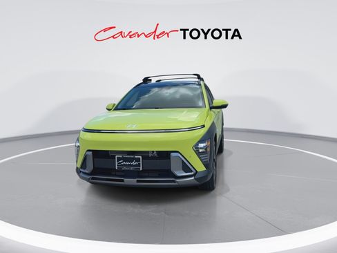 Used 2025 Hyundai Kona Limited FWD image 3