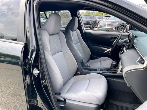 Used 2023 Toyota Corolla Cross AWD Hybrid image 10
