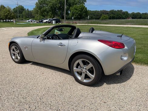 Used 2007 Pontiac Solstice GXP w/ Premium Package RWD image 45
