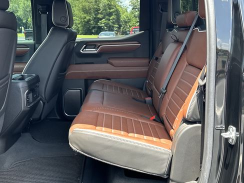 Used 2025 GMC Sierra 1500 Denali Ultimate AWD/4WD image 15