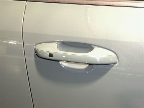 Certified 2023 Kia Niro Wind w/ Wind Preserve Package image 10