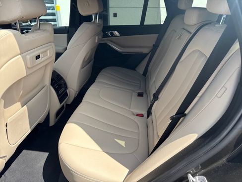 Used 2022 BMW X5 xDrive40i w/ Executive Package AWD/4WD image 10
