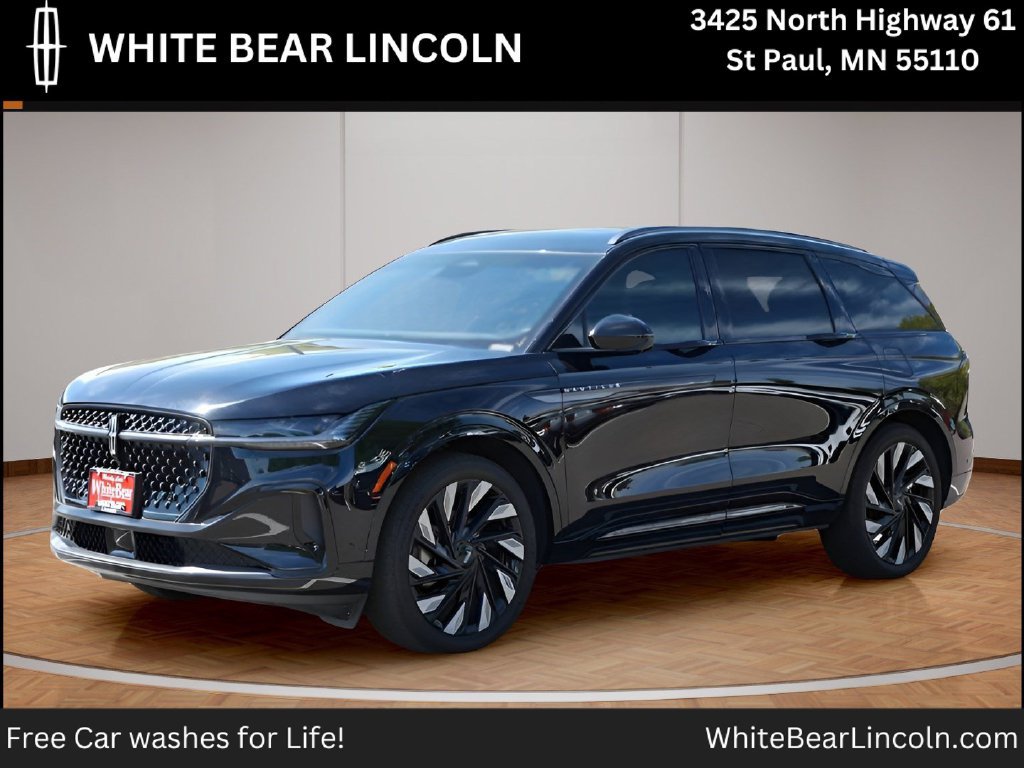 Used 2024 Lincoln Nautilus Reserve w/ Equipment Group 203A AWD/4WD image 1