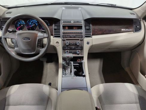 Used 2010 Ford Taurus SEL image 16
