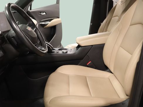 Used 2024 Cadillac XT4 Luxury FWD image 18