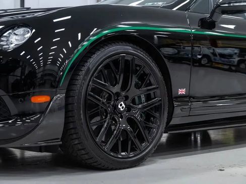 Used 2015 Bentley Continental GT3-R image 9