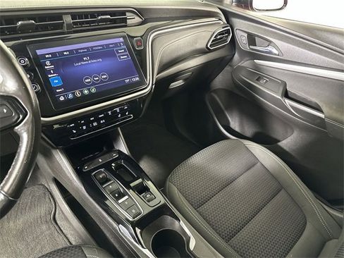 Used 2022 Chevrolet Bolt EUV LT w/ Comfort Package image 36