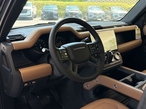 New 2026 Land Rover Defender 110 S AWD/4WD image 4