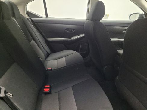 Used 2025 Nissan Sentra SV image 19