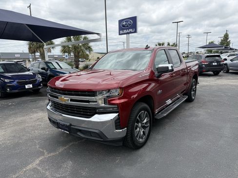 Used 2019 Chevrolet Silverado 1500 LT w/ Texas Edition RWD image 3