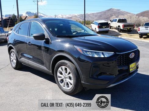 Used 2025 Ford Escape Active image 8