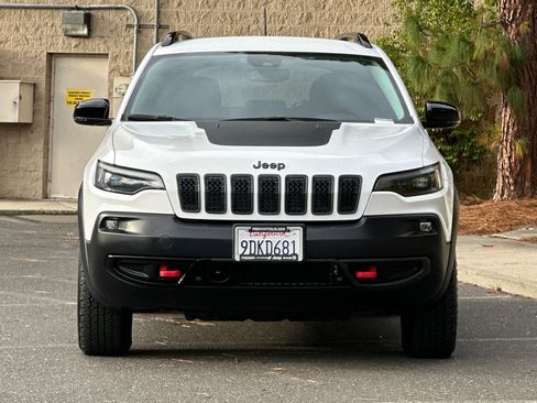 Used 2022 Jeep Cherokee Trailhawk w/ Premium Leather Package image 8