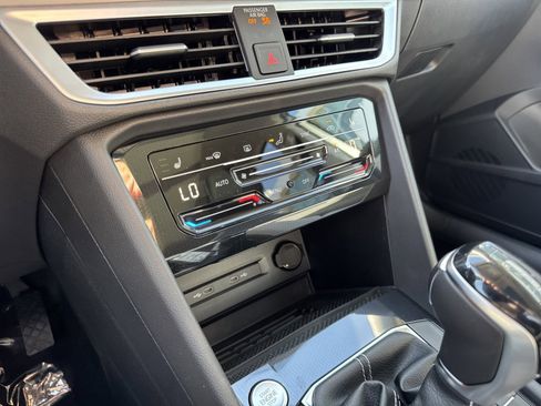 New 2026 Volkswagen Taos SE AWD/4WD image 27