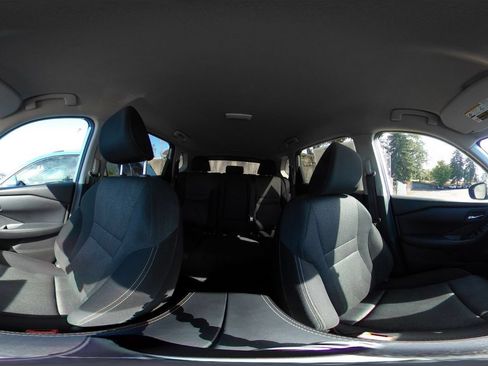 Used 2025 Nissan Rogue SV AWD/4WD image 43