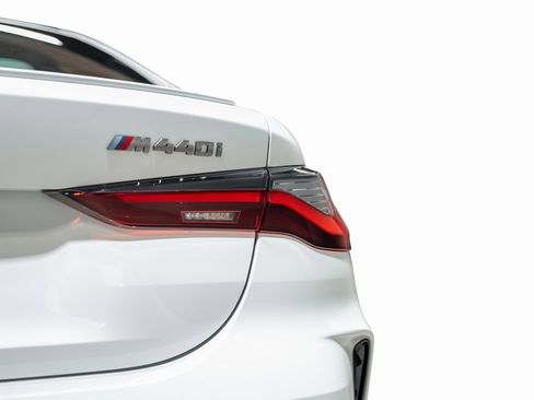 Used 2023 BMW 440i xDrive M440i xDrive w/ Premium Package image 11