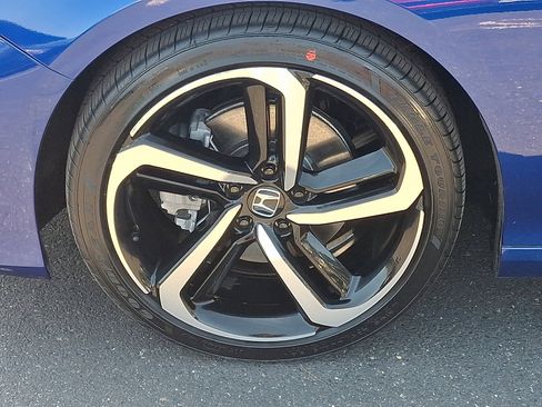 Used 2022 Honda Accord Sport image 8