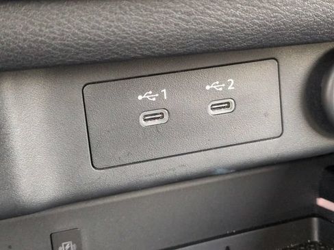 Used 2025 Nissan Rogue Platinum FWD image 23