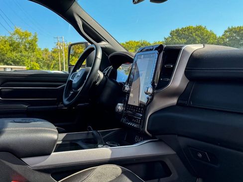 Used 2023 RAM 2500 Laramie AWD/4WD image 17