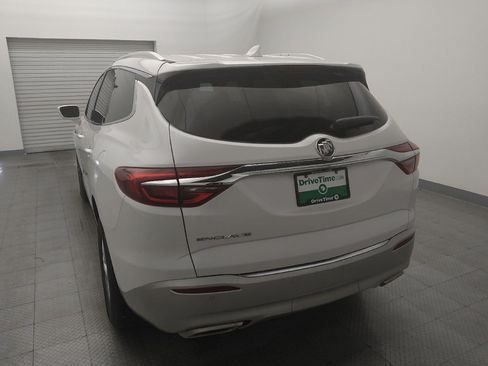 Used 2020 Buick Enclave Essence FWD image 6