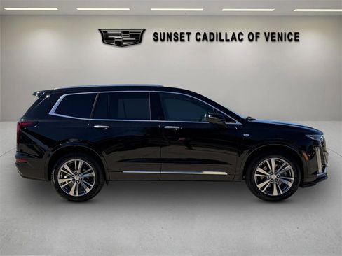 Certified 2024 Cadillac XT6 Premium Luxury w/ Platinum Package image 2