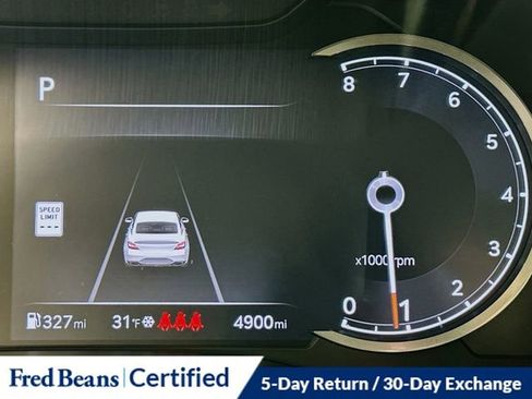 Used 2025 Genesis G70 2.5T image 14