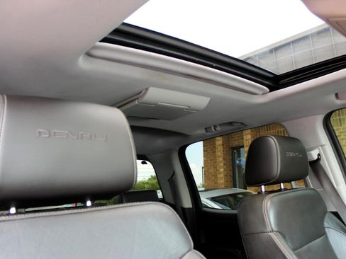 Used 2015 GMC Sierra 3500 Denali image 24