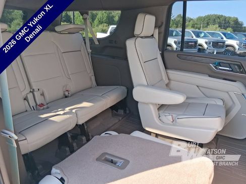 New 2026 GMC Yukon XL Denali w/ LPO, Floor Liner Package AWD/4WD image 13