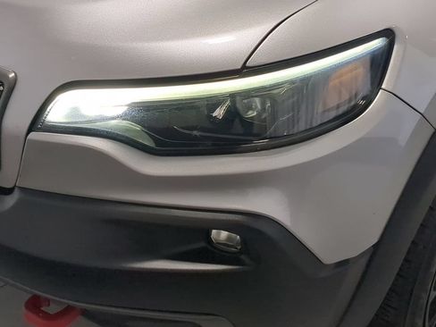 Used 2020 Jeep Cherokee Trailhawk w/ Cold Weather Group AWD/4WD image 14
