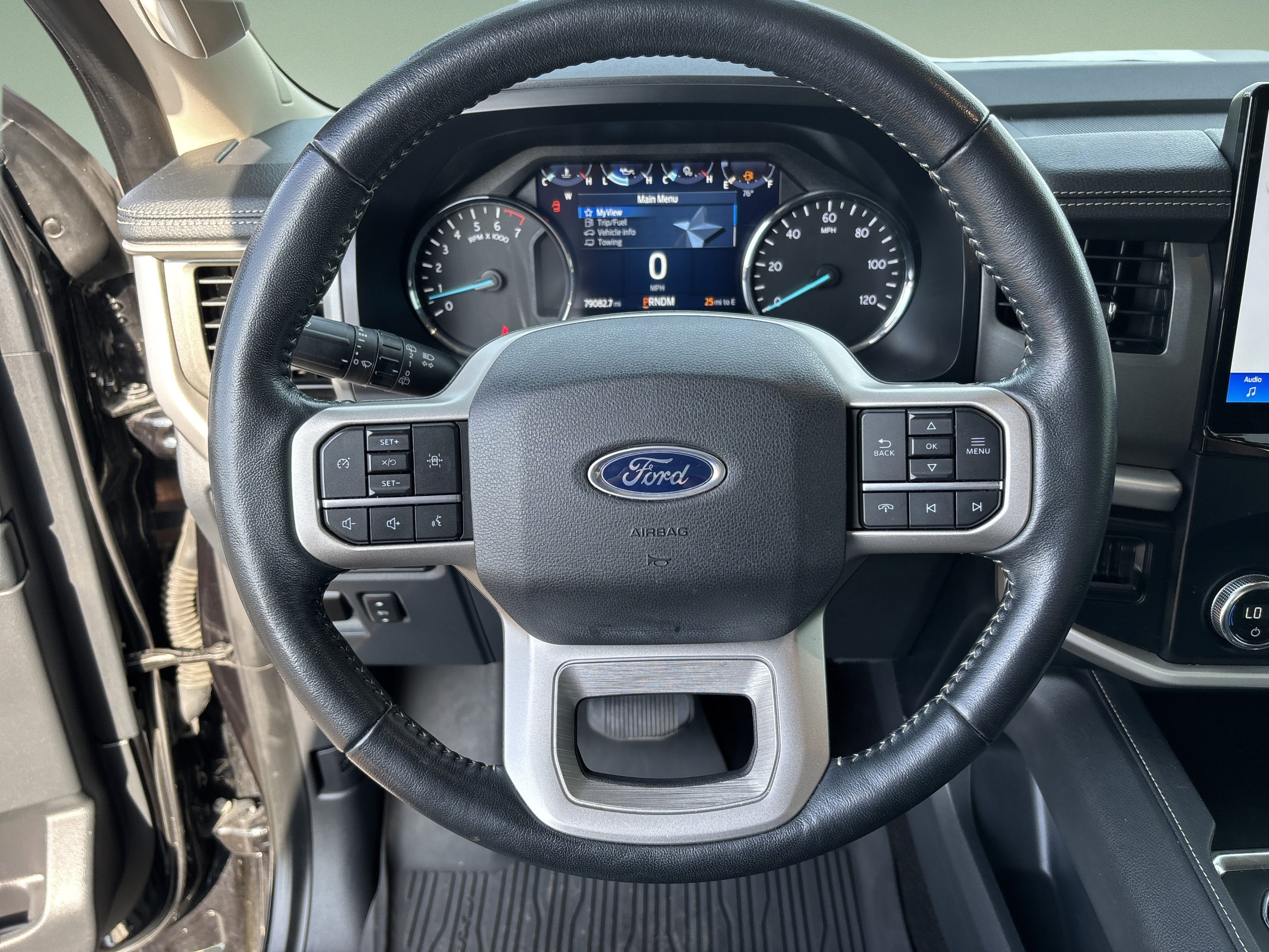 Used 2022 Ford Expedition XLT AWD/4WD image 10