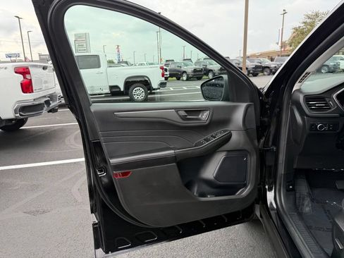 Used 2024 Ford Escape Active AWD/4WD image 21