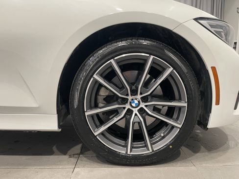 Used 2021 BMW 330i xDrive Sedan w/ Convenience Package image 11