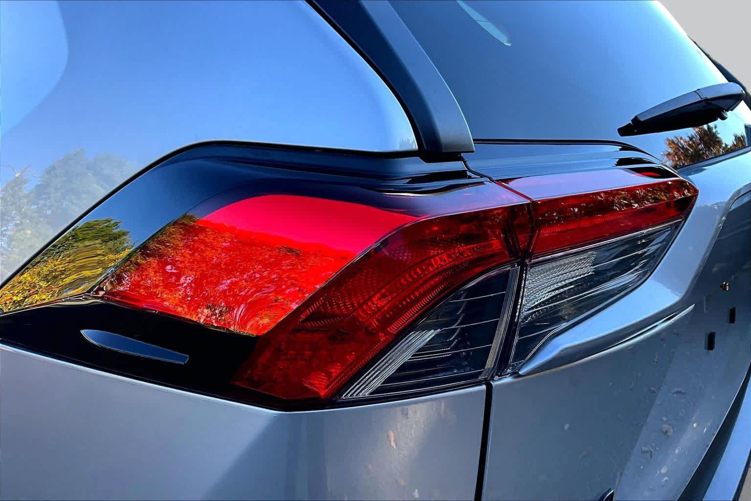 Certified 2025 Toyota RAV4 LE AWD/4WD image 26
