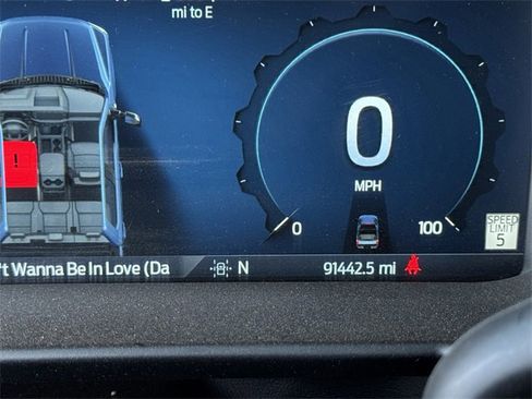 Used 2024 Ford F250 Platinum image 13