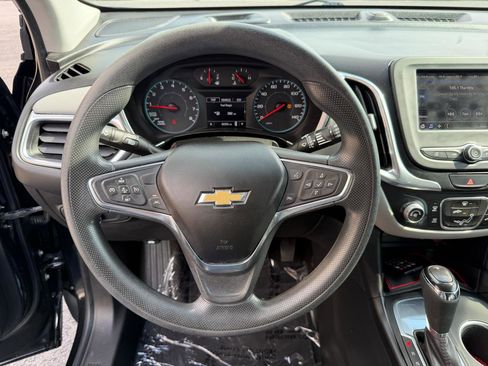 Used 2020 Chevrolet Equinox LS w/ LS Convenience Package image 24