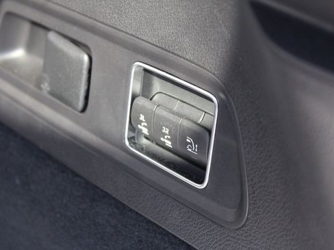 Certified 2024 Mercedes-Benz GLS 63 AMG 4MATIC image 46