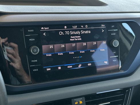 Used 2023 Volkswagen Taos SE image 16