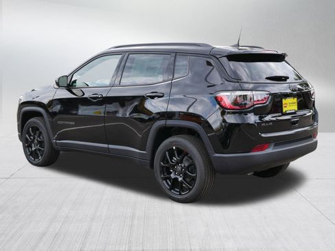 New 2026 Jeep Compass Latitude image 5