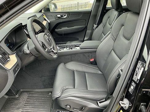 New 2026 Volvo XC60 T8 Ultra w/ Protection Package Premier AWD/4WD image 14