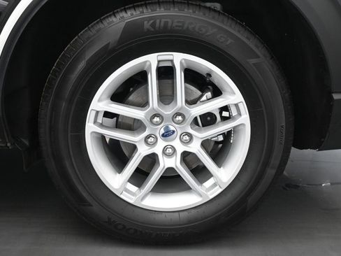 Used 2025 Ford Explorer Active RWD image 24