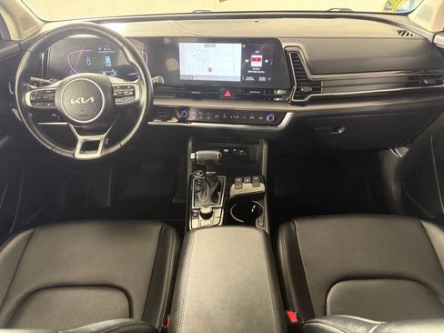 Used 2023 Kia Sportage EX AWD/4WD image 5