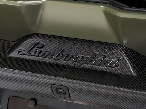 Used 2025 Lamborghini Revuelto image 51