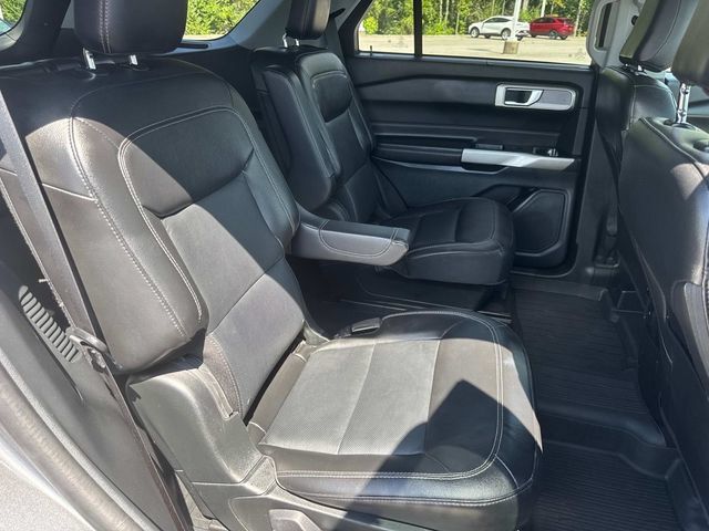 Used 2023 Ford Explorer Limited w/ Equipment Group 301A AWD/4WD image 23