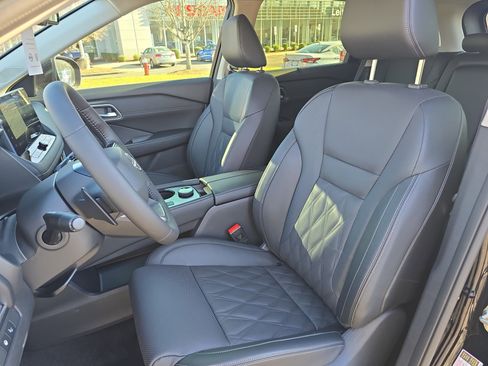 New 2026 Nissan Rogue Platinum w/ Platinum Premium Package image 15